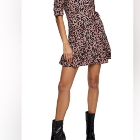 Topshop pink leopard print mini dress//Size 6 - Picture 10 of 15
